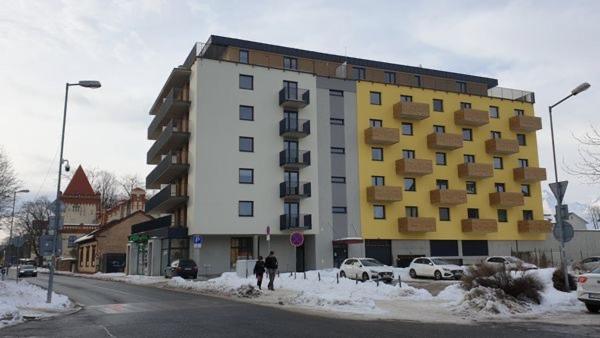 Apartment Luxury Πόπραντ Εξωτερικό φωτογραφία